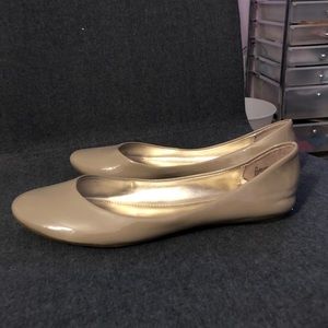 EUC!! Nude Flats